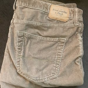 Men’s Abercrombie & Fitch skinny corduroys
